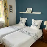 Oda ve Kahvaltı Maison Solar La Roquette
